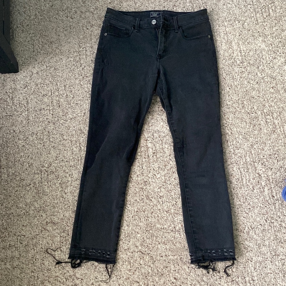 Abercrombie Size 4/27 Gray/Black Jeans with frayed bottoms